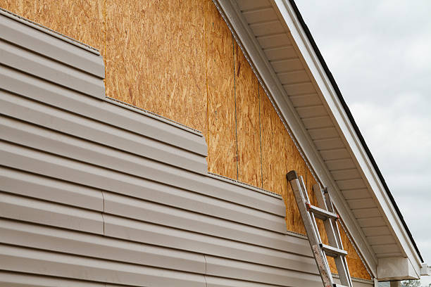 24/7 Emergency Storm Damage Siding Repair experts in Westmont, IL